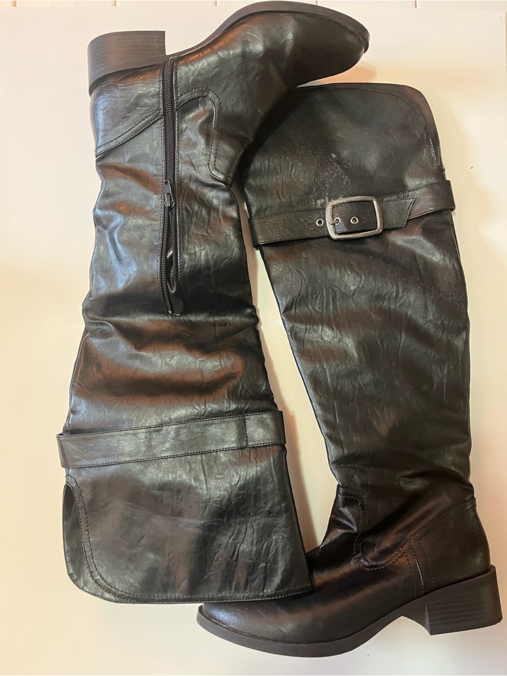 Black Shin-High Leather Boots with Side Zip